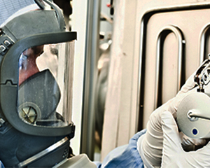 Confined Spaces Part 1 of 2: Recognition and Responsibilities (Spanish)