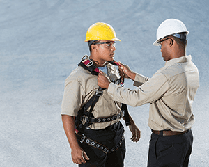 Personal Protective Equipment (PPE) Overview for Construction: Using and Maintaining PPE (Español)